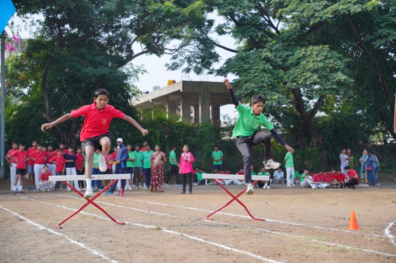  Glimpses of the Athletic Meet 