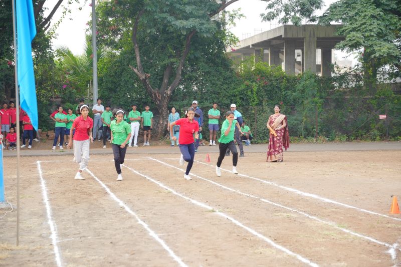  Glimpses of the Athletic Meet 