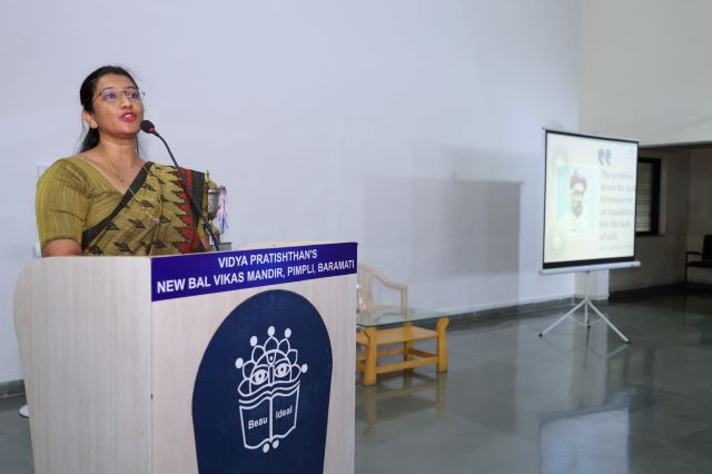 Mrs. Tanushree Gore, Principal of VPNBVM, who addressed the dignitaries and participants, providing an overview of the day's events.