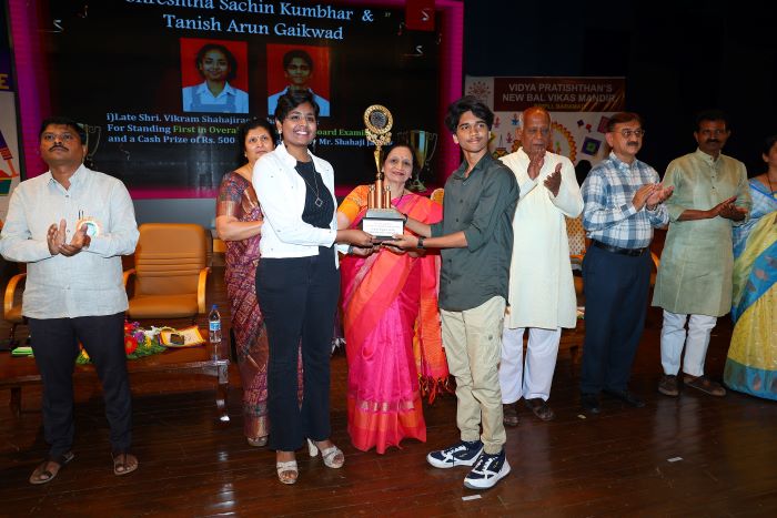 Shreshtha Sachin Kumbhar  &  Tanish Arun Gaikwad received Late Shri. Vikram Shahajirao Jachak Trophy: For Standing First in Overall Result of CBSE  Board Examination and a Cash Prize of Rs. 1000 presented by Mr. Shahaji Jachak.

